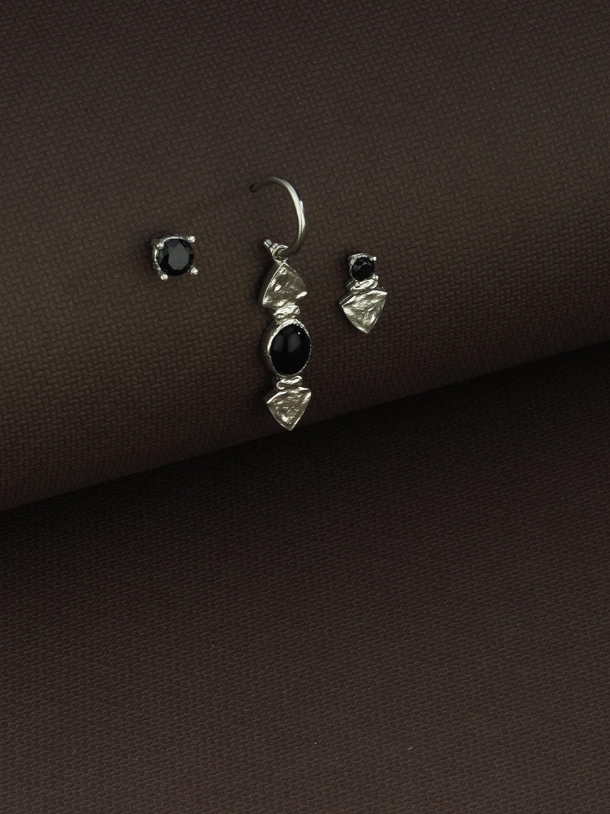 Bodhita - Nadia Black Silver Earrings - Stud